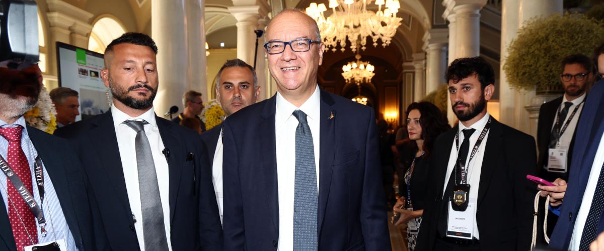 Scuola, l’anno parte con una copertura di organico al 97,3%. Valditara: “Frutto delle nostre innovazioni in tema di reclutamento” Scuola, l’anno parte con una copertura di organico al 97,3%. Valditara: “Frutto delle nostre innovazioni in tema di reclutamento”