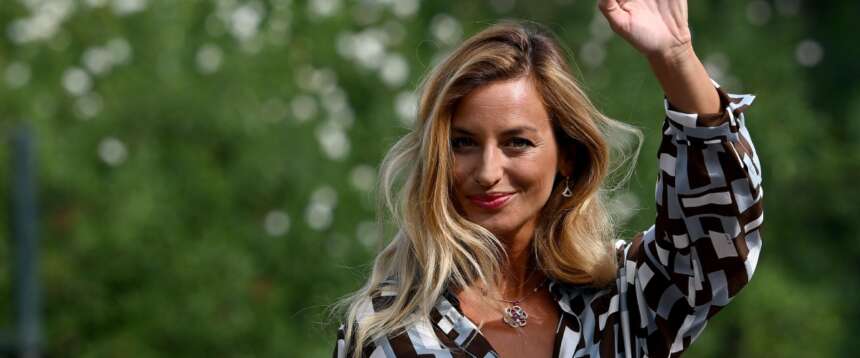 Alla Fenice scatta la rivolta contro Venezi. È brava, bella e di destra: deve dimettersi