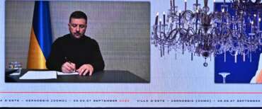 Zelensky da Cernobbio: pronti a fermare Mosca. Putin avverte: “Truppe Nato un bersaglio sensibile”