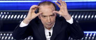 Benigni salvato da TeleMeloni: la società dell’attore evita il rosso in bilancio grazie alla Rai