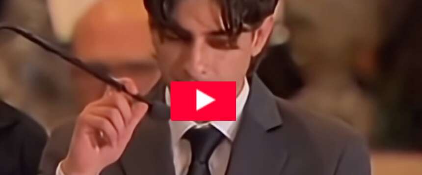Strage di Verona, lo strazio del figlio del carabiniere Daprà ai funerali: “Ha dedicato la vita al dovere e all’onore” (video) Strage di Verona, lo strazio del figlio del carabiniere Daprà ai funerali: “Ha dedicato la vita al dovere e all’onore” (video)