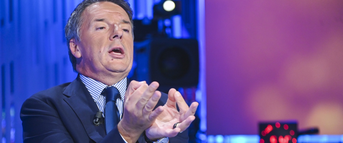 Renzi di lotta e di governo funambolo sul filo del cerchiobottismo: “Orgoglioso del ruolo dell’Italia, ma anche…” Renzi di lotta e di governo funambolo sul filo del cerchiobottismo: “Orgoglioso del ruolo dell’Italia, ma anche…”