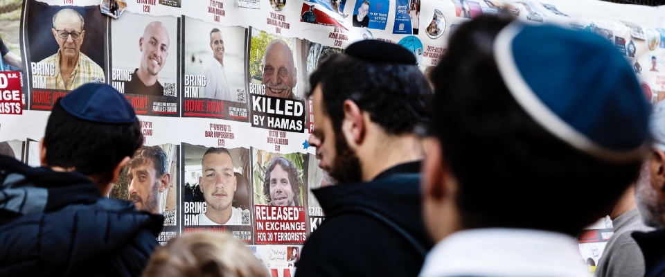 Le testimonianze dei cittadini, dei soldati e dei politici israeliani dopo gli accordi di pace: persone dilaniate dalla guerra Le testimonianze dei cittadini, dei soldati e dei politici israeliani dopo gli accordi di pace: persone dilaniate dalla guerra