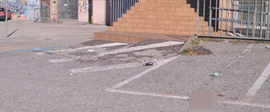 Sangue a Perugia, giovane accoltellato alla gola e trovato morto in un parcheggio dell’università Sangue a Perugia, giovane accoltellato alla gola e trovato morto in un parcheggio dell’università