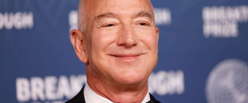 Il proprietario di Amazon, Jeff Bezos: l’azienda ha avviato il maxi piano di licenziamenti Il proprietario di Amazon, Jeff Bezos: l’azienda ha avviato il maxi piano di licenziamenti