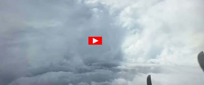 Le spaventose immagini dall’occhio del ciclone Melissa (tra i più potenti della storia) che sta per abbattersi sulla Giamaica Le spaventose immagini dall’occhio del ciclone Melissa (tra i più potenti della storia) che sta per abbattersi sulla Giamaica