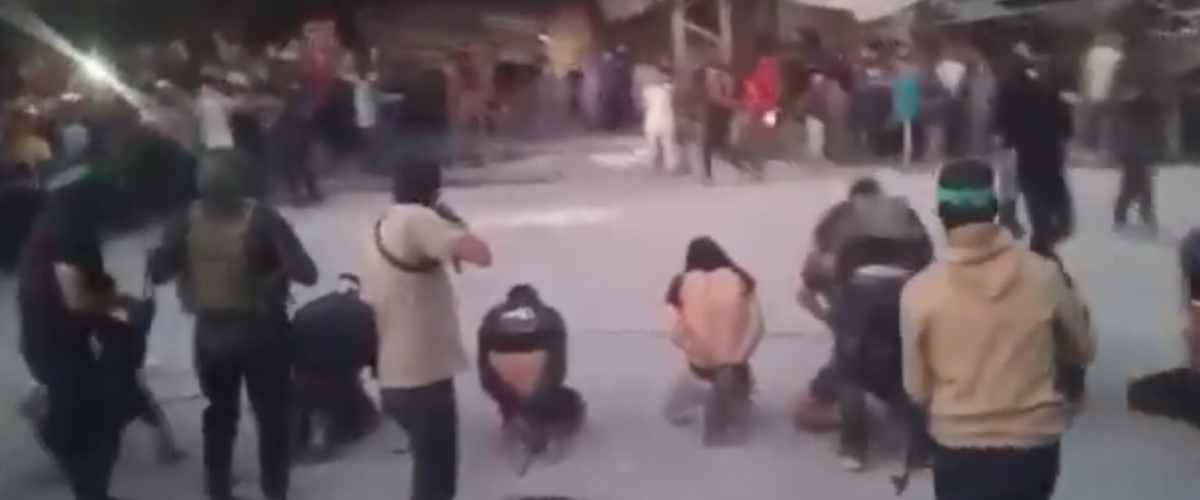 Hamas festeggia la pace fucilando la gente in piazza: silenzio di tomba di Albanese e dei reduci della Flotilla (video) Hamas festeggia la pace fucilando la gente in piazza: silenzio di tomba di Albanese e dei reduci della Flotilla (video)