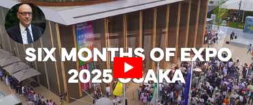 Il video sull’Italia a Expo Osaka 2025. Nel tondo, l’ambasciatore Mario Vattani, commissario generale per l’evento
