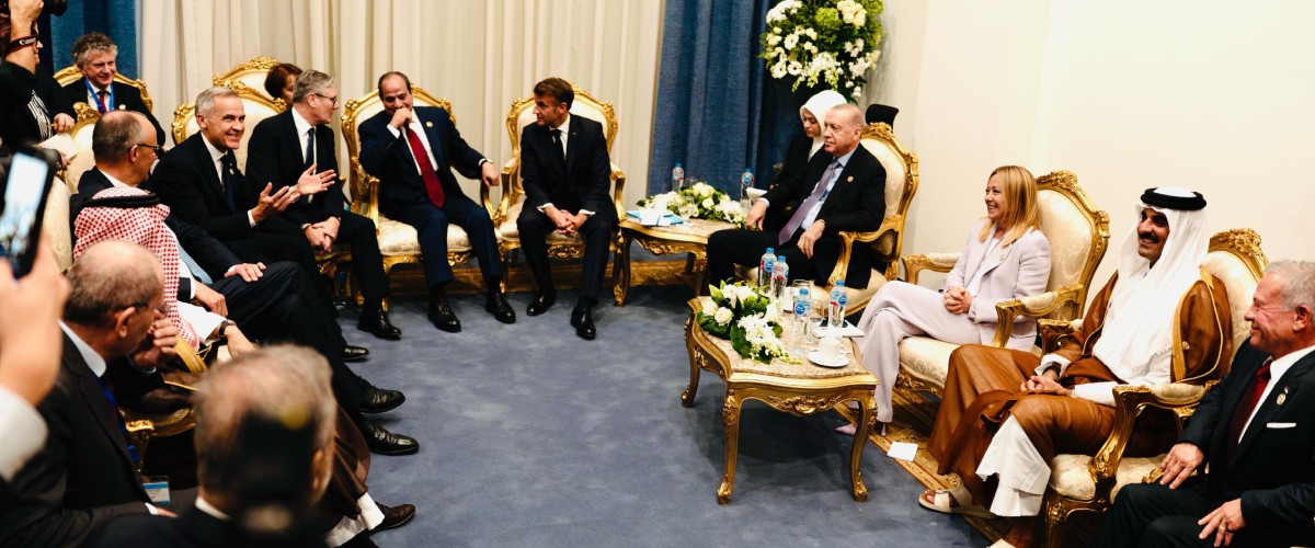 Meloni unica donna tra i leader di Sharm el Sheik: un esempio che parla al mondo, non solo alle italiane Meloni unica donna tra i leader di Sharm el Sheik: un esempio che parla al mondo, non solo alle italiane