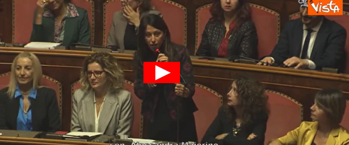 Meloni, da “cortigiana” a “cheerleader”: stavolta è una grillina ad esagerare. E in aula è bagarre (video) Meloni, da “cortigiana” a “cheerleader”: stavolta è una grillina ad esagerare. E in aula è bagarre (video)