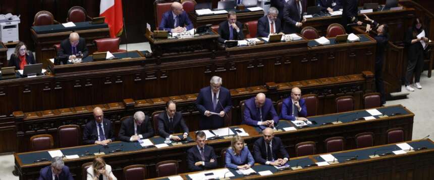 La risoluzione di maggioranza sul Piano Usa per la pace a Gaza passa alla Camera senza voti contrari