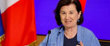 Roccella guida all’Onu la battaglia contro la maternità surrogata: “L’obiettivo è il divieto universale” Roccella guida all’Onu la battaglia contro la maternità surrogata: “L’obiettivo è il divieto universale”