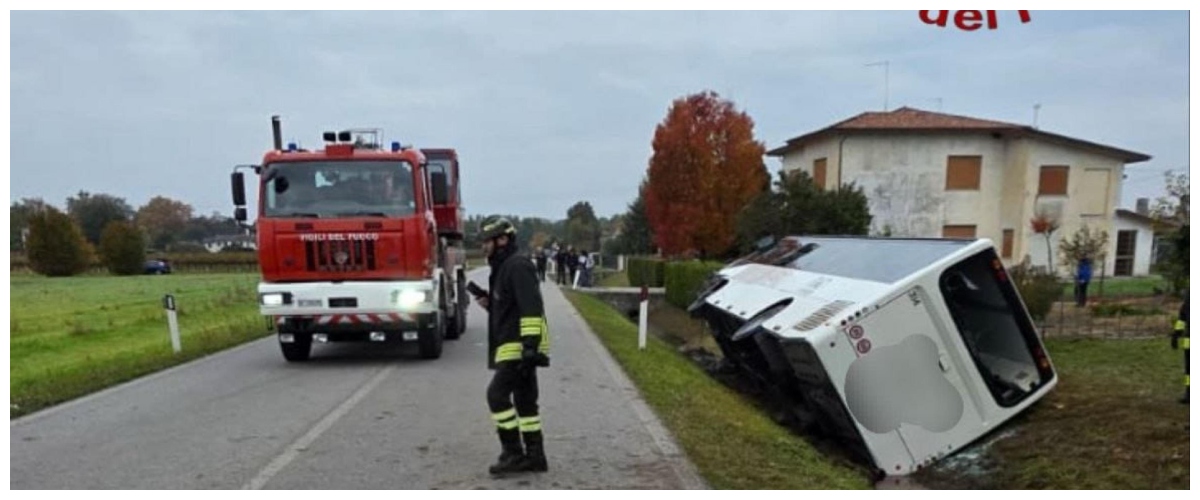 Aveva la patente scaduta l’automobilita 85enne che si è schiantato contro un pullman di studenti a Treviso: un morto e quindici feriti Aveva la patente scaduta l’automobilita 85enne che si è schiantato contro un pullman di studenti a Treviso: un morto e quindici feriti