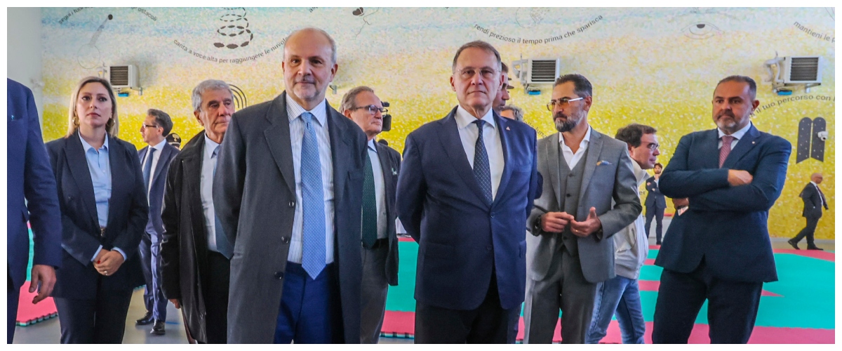 Cirielli e Schillaci a Caivano: “Qui la testimonianza della rinascita grazie al governo Meloni” Cirielli e Schillaci a Caivano: “Qui la testimonianza della rinascita grazie al governo Meloni”