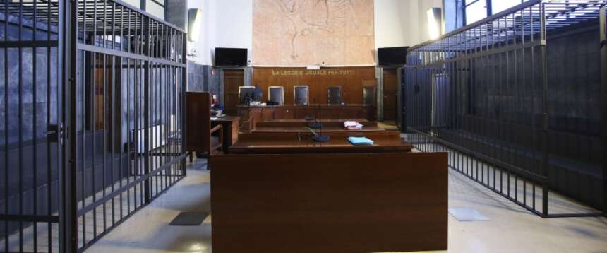 Prato, condannato a sette anni e sei mesi un ex soldato cinese per il tentato omicidio di un imprenditore connazionale Prato, condannato a sette anni e sei mesi un ex soldato cinese per il tentato omicidio di un imprenditore connazionale