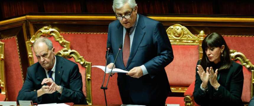 Il ministro Tajani durante l’informativa alla Camera sul Piano di pace per Gaza
