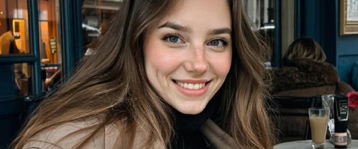 È bella, moderna e non esiste: è Tilly Norwood, la prima attrice generata con l’Ai. Hollywood trema: un’illusione o un incubo?
