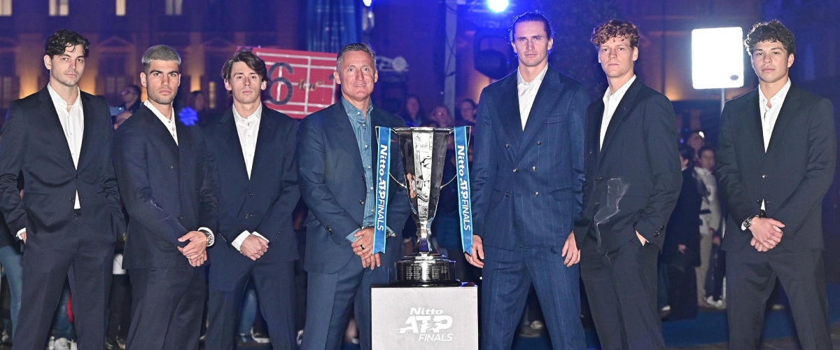 Al via le Atp Finals, con Sinner in prima linea. Alcaraz apre con De Minaur. Poi tocca al doppio Bolelli Vavassori. E Cahill si affida a Jannik Al via le Atp Finals, con Sinner in prima linea. Alcaraz apre con De Minaur. Poi tocca al doppio Bolelli Vavassori. E Cahill si affida a Jannik