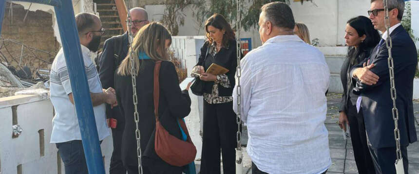 Finisce male la missione del Pd guidata dalla Boldrini in Cisgiordania: fermati dalla polizia, liberati da Tajani