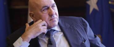 Crosetto, oltre alla guerra tradizionale se ne combatte una non convenzionale. Serve una piazza virtuale per ritrovare i cervelli italiani nel mondo