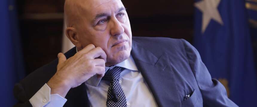 Crosetto, oltre alla guerra tradizionale se ne combatte una non convenzionale. Serve una piazza virtuale per ritrovare i cervelli italiani nel mondo