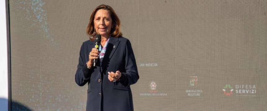 Difendere l’Italia dagli attacchi cibernetici, Rauti: “Viviamo tempi minacciosi, i conflitti si combattono nel dominio digitale”