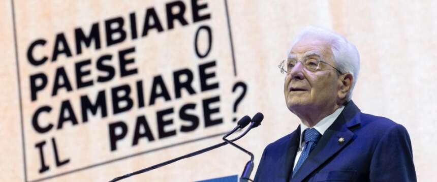 Natalità, il messaggio potente di Mattarella agli Stati generali: “Bisogna aiutare la vita a sbocciare e mettere al centro le persone”