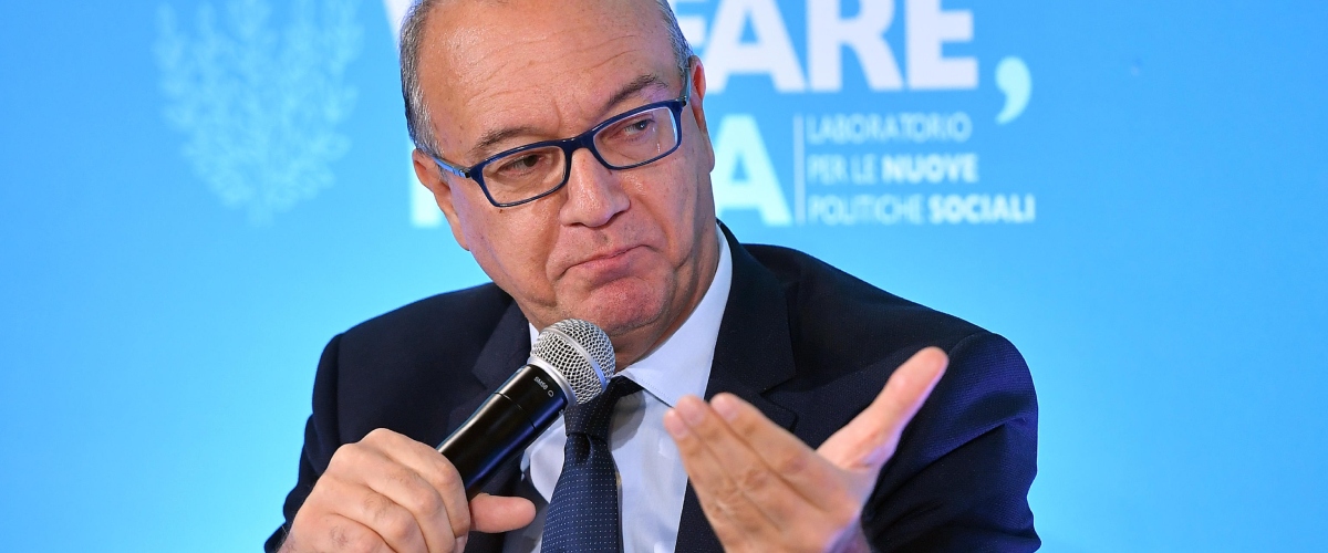 La nuova maturità, Valditara: orale solo sulle 4 materie scelte dal ministero, ma studiate anche le altre. Stop a collegamenti astrusi e a scene mute La nuova maturità, Valditara: orale solo sulle 4 materie scelte dal ministero, ma studiate anche le altre. Stop a collegamenti astrusi e a scene mute