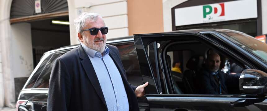 Michele Emiliano pronto a tornare in magistratura (dopo 20 anni) ma pretende la promozione e l’aumento