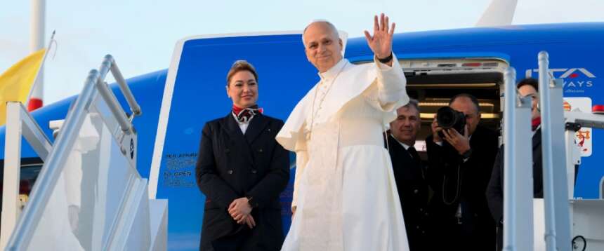 Papa Leone è in Turchia: le tappe del primo viaggio internazionale, dall’incontro con Erdogan al Libano, passando per Nicea