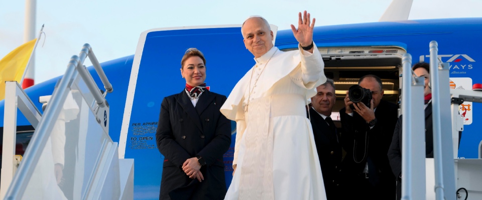 Papa Leone è in Turchia: le tappe del primo viaggio internazionale, dall’incontro con Erdogan al Libano, passando per Nicea