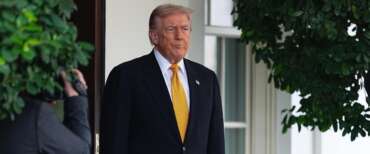 Trump boicotta il G20 in Sudafrica e denuncia le violenze contro i bianchi: “Non ci andrà nessun funzionario americano”