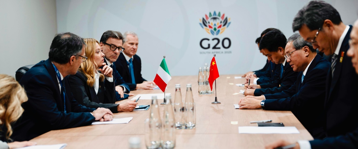 G20, vertice sull’Ucraina: l’Italia chiede garanzie e di non spaccare il fronte occidentale. Trump: “Il piano non è l’ultima offerta”