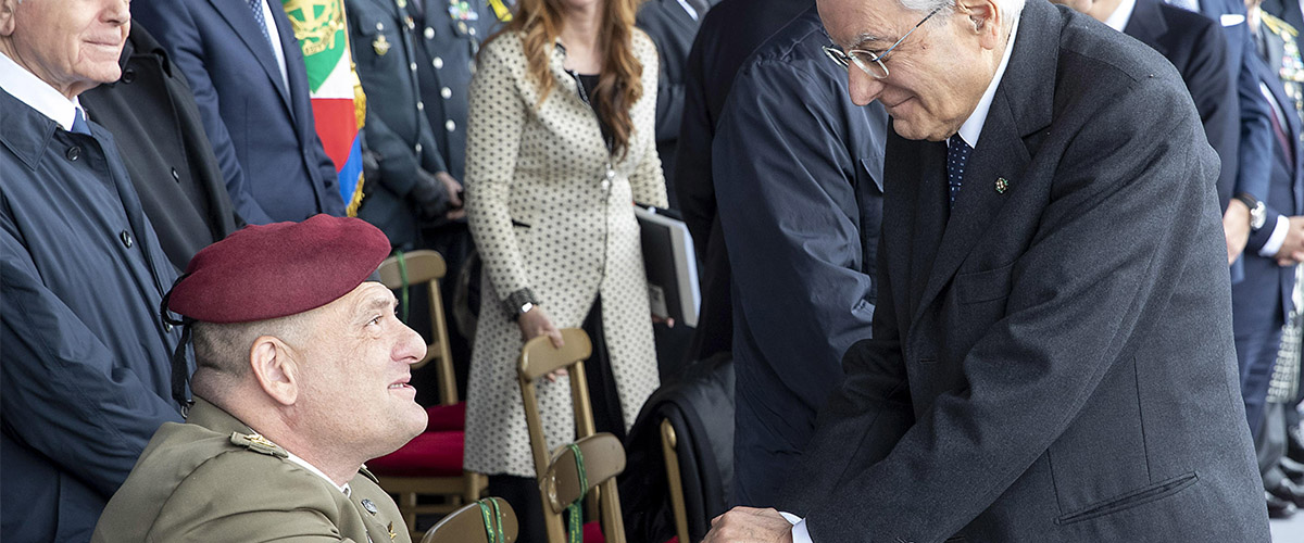 universit224 negata ai militari la rabbia di paglia medaglia d8217oro al valor civile si alimenta l8217odio verso di noi