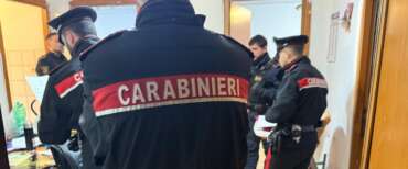 Maxi blitz dei Carabinieri a Roma: 18 arresti al campo nomadi. Un detenuto tra i ‘registi’ dei colpi