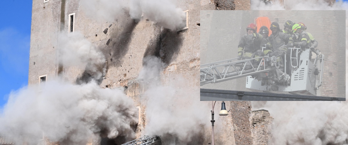 roma sotto choc due crolli alla torre dei conti ai fori imperiali un operaio ancora sotto le macerie video da Secoloditalia.it roma sotto choc due crolli alla torre dei conti ai fori imperiali un operaio ancora sotto le macerie video