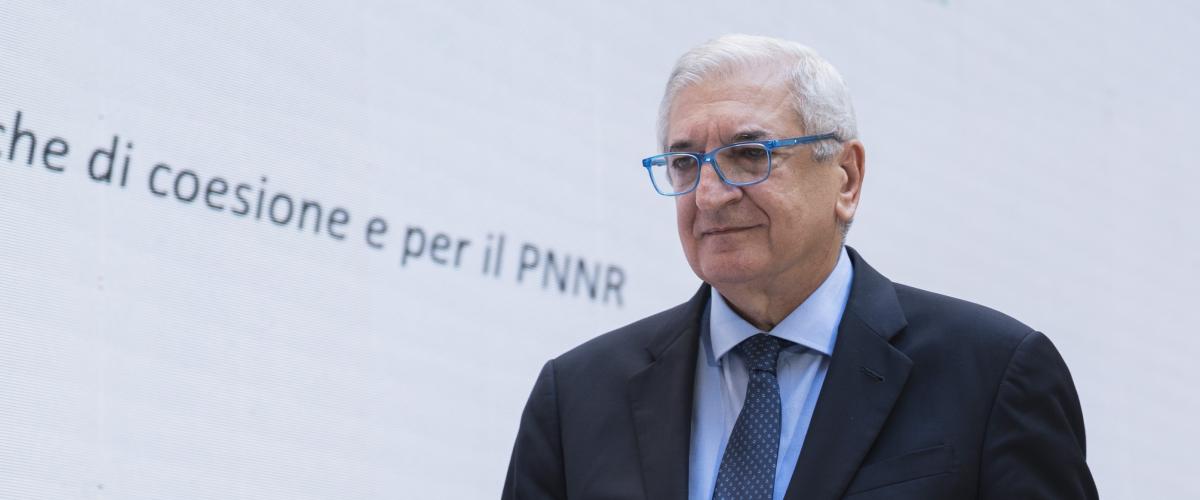 casa foti quasi 890 milioni con la revisione dei fondi ue alle regioni possiamo triplicare le risorse da Secoloditalia.it casa foti quasi 890 milioni con la revisione dei fondi ue alle regioni possiamo triplicare le risorse
