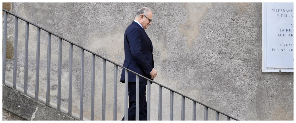 A Roma più strisce pedonali rialzate: l’ultima genialata di Gualtieri. Punta al mondiale di rally?