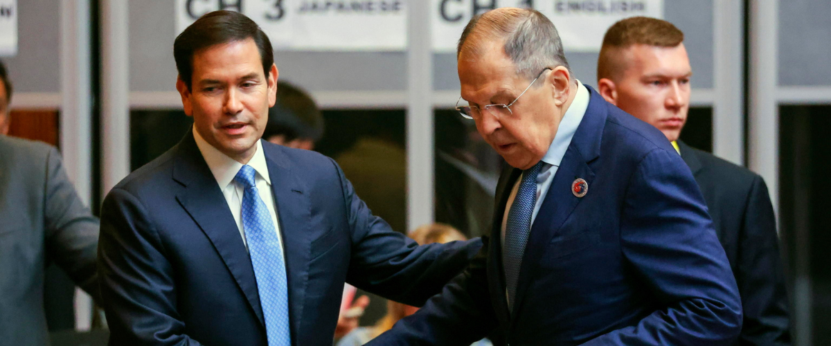 Lavrov si piega agli Usa: “Pronto a incontrare Rubio”. Ma avverte l’Europa e rilancia le condizioni di Putin