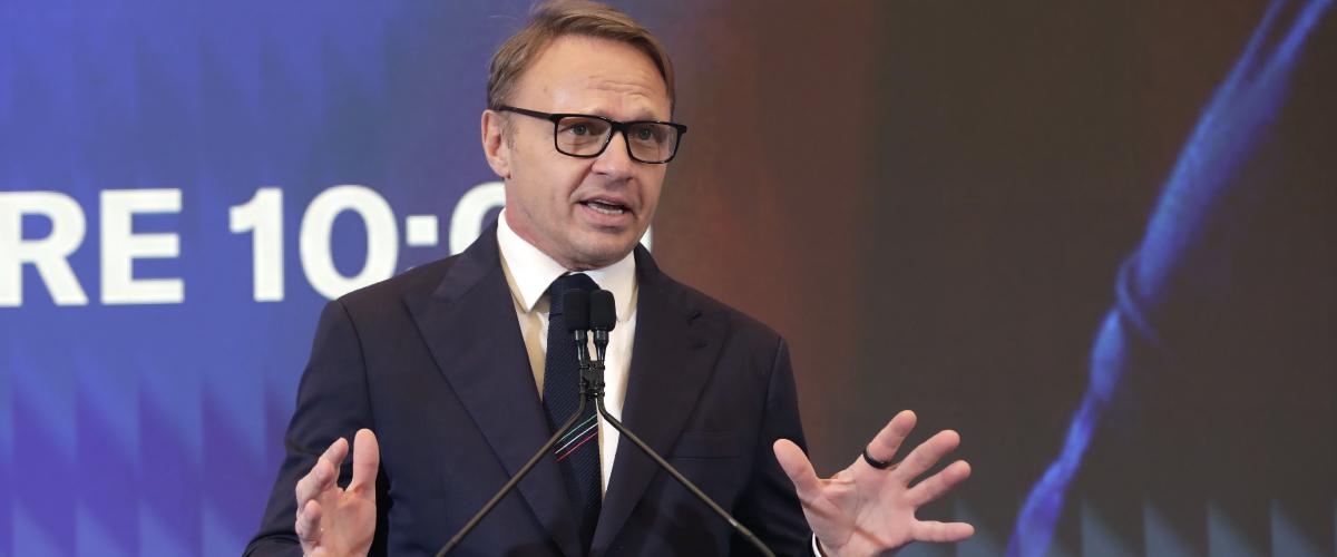 Lollobrigida al fianco dei volontari del Banco Alimentare: “Da loro lavoro straordinario. Dal nostro governo 50 milioni per il terzo settore” Lollobrigida al fianco dei volontari del Banco Alimentare: “Da loro lavoro straordinario. Dal nostro governo 50 milioni per il terzo settore”