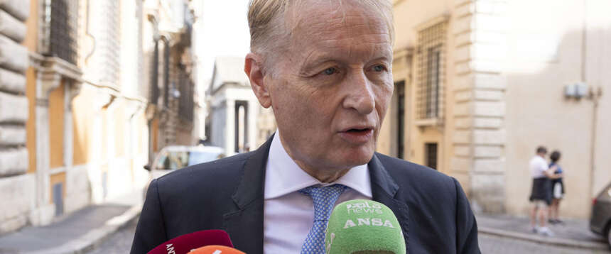 Manovra, vertice di maggioranza “costruttivo” sul fisco. Malan: “Non si è parlato di canone Rai e condono”