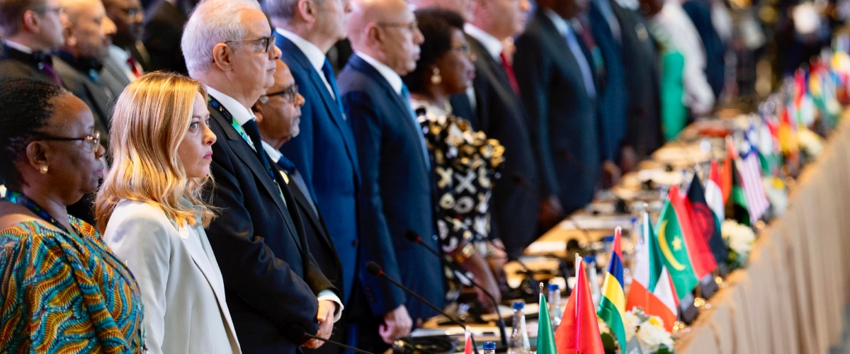 Ucraina, Meloni ai leader europei: “Trump disponibile a modifiche al piano di pace Usa”