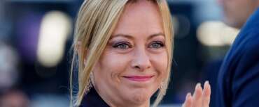 Casa Meloni e il catasto immaginario del “Domani” e dei grillini. L’asticella del ridicolo sempre più alta