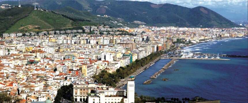 Sanatoria edilizia in Campania: FdI vuole riapre i termini per rimediare al pasticcio della sinistra nel 2003