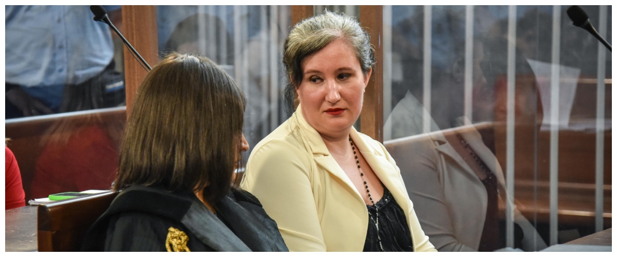 Lasciò morire la figlia di stenti, niente ergastolo in appello per Alessia Pifferi: 24 anni di carcere Lasciò morire la figlia di stenti, niente ergastolo in appello per Alessia Pifferi: 24 anni di carcere