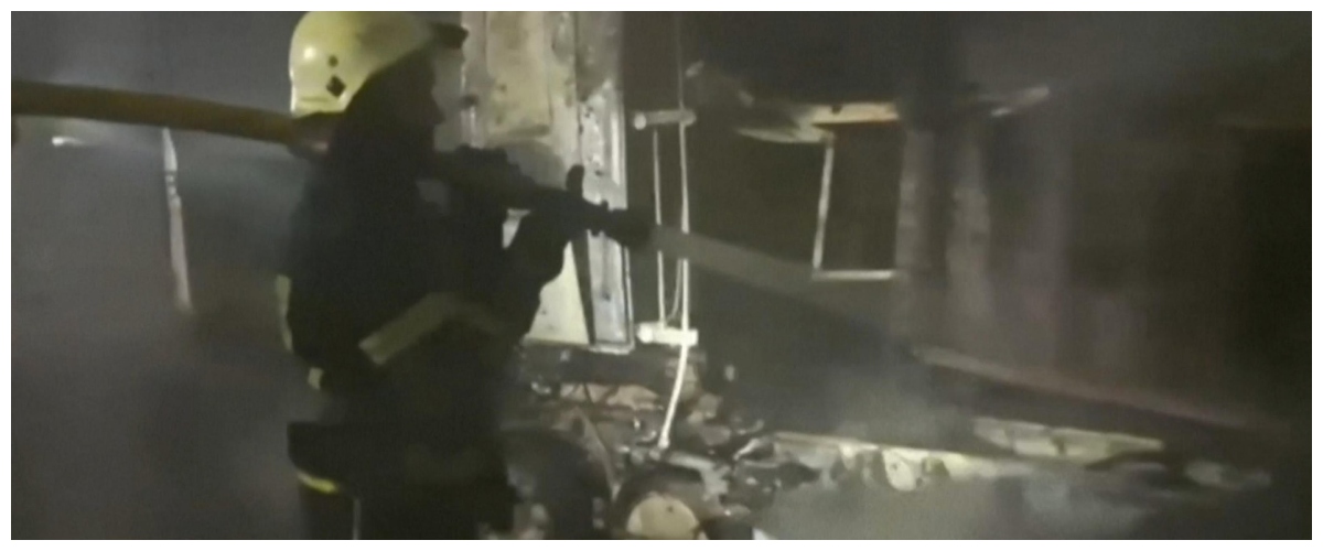 guerra in ucraina i russi bombardano le basi con gli f16 e entrano a pokrovsk grazie alla nebbia