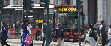 Il weekend lungo dei sindacati: un altro venerdì “nero” per gli scioperi, trasporti paralizzati in tutta Italia