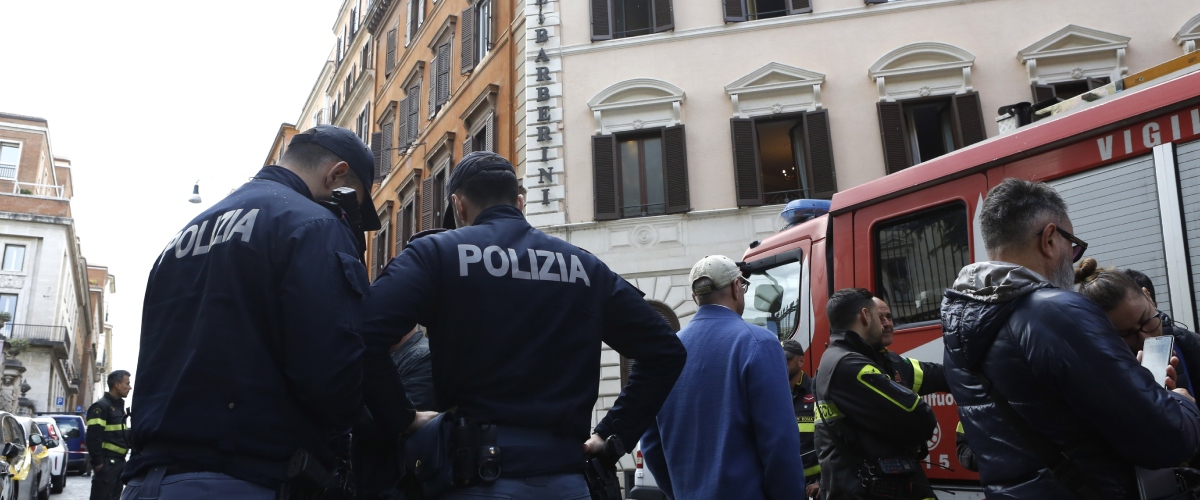 Sicurezza, Meloni demolisce il racconto della sinistra. Parlano i numeri: lotta alla mafia, nuovi agenti assunti, modello Caivano Sicurezza, Meloni demolisce il racconto della sinistra. Parlano i numeri: lotta alla mafia, nuovi agenti assunti, modello Caivano