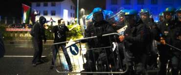 Pro Pal a Udine, le balle di Amnesty International: violati i diritti dei manifestanti. Piantedosi: per fortuna tutti hanno visto