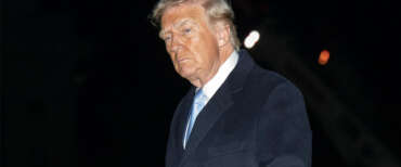 Trump pronto a martellare il Venezuela: “So cosa fare”. Poi chiede di pubblicare tutti gli atti sui rapporti con Epstein